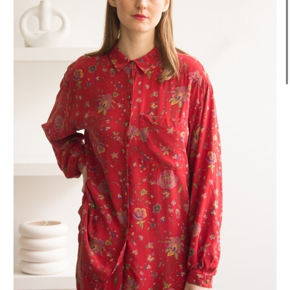 Liz Claiborne - Picture 3 of 6